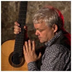 Roger Tristao Adao – Gitarre